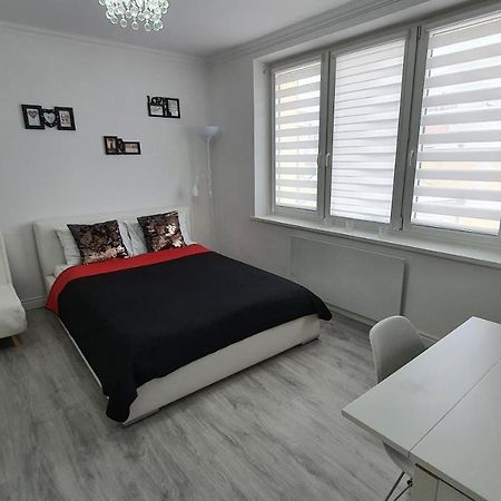 Sunny Apartments Gorlice Bagian luar foto