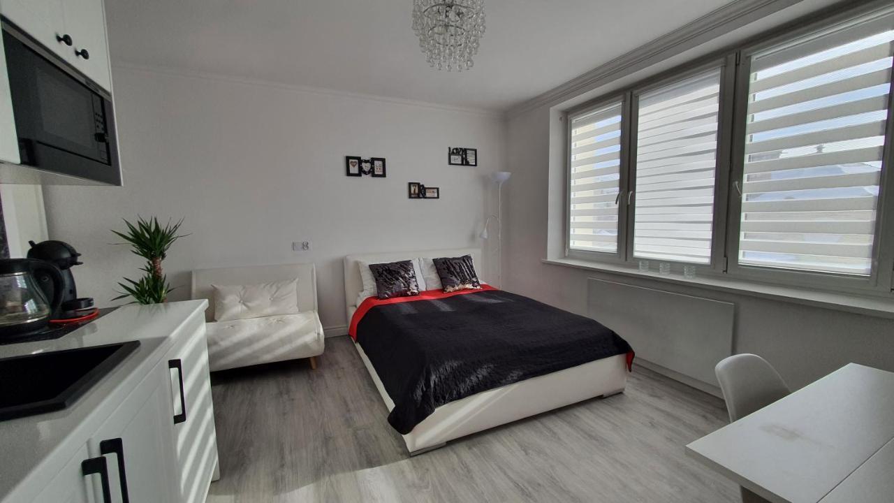Sunny Apartments Gorlice Bagian luar foto